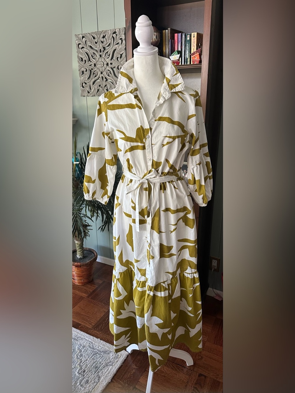 NAOO 100% Cotton Tie-Waist Midi Shirt Dress in White and Olive